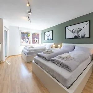  Apartment Mit Balkon Und Festungsblick