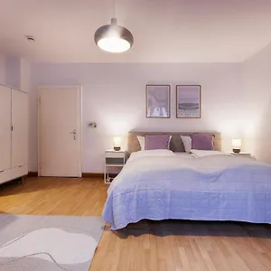 Apartment Homie Karmeliten